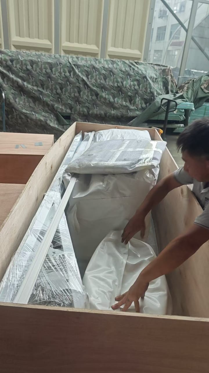 Custom crate packing